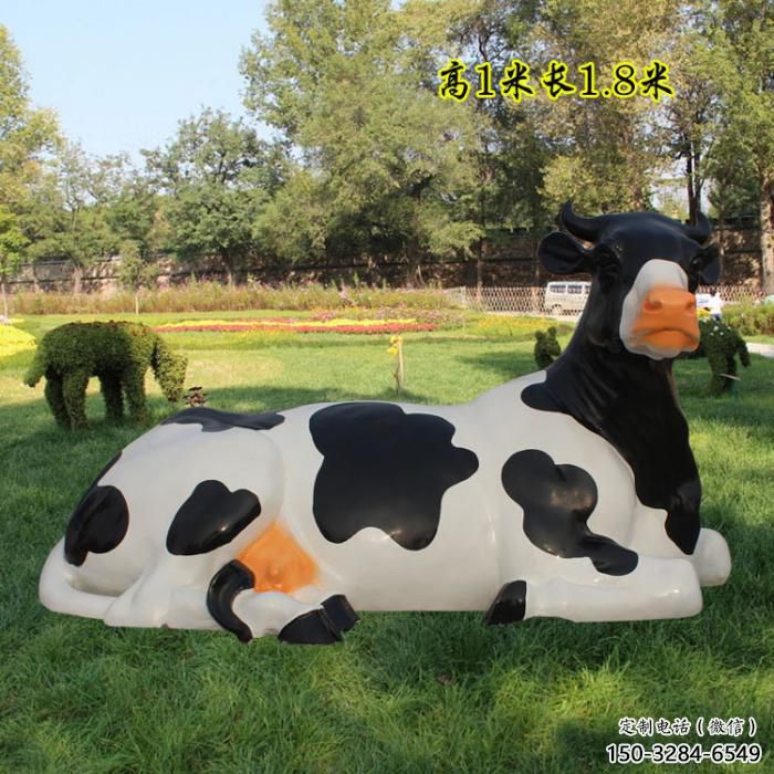 田間玻璃鋼奶牛雕塑 彩繪仿真雕塑 園林?jǐn)[件