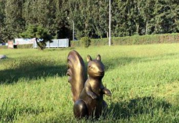 銅松鼠雕塑廠家，動物景觀擺件，仿古元素設計 (4)
