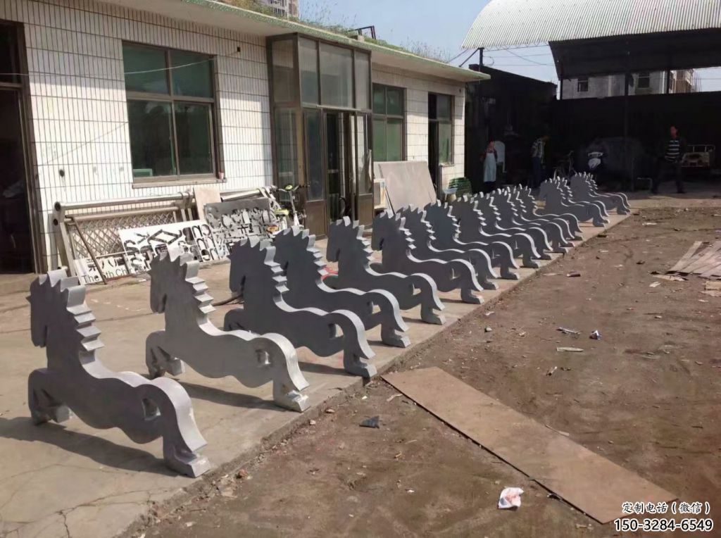 提供奔馬雕塑，城市建筑，公園廣場動物雕塑