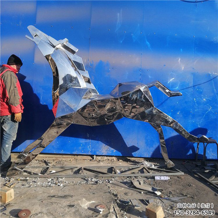 鏡面不銹鋼奔馬雕塑，城市動物擺件，大型廣場小品