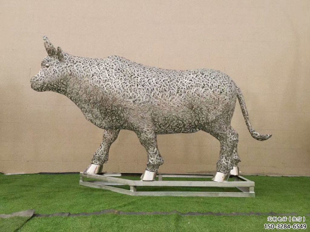 庭院小牛雕塑，動物主題，鏤空工藝