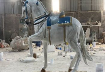 小區(qū)戰(zhàn)馬雕塑，仿真主題，彩繪工藝效果