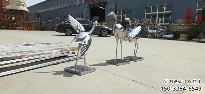 操場(chǎng)白鷺雕塑，鏡面海洋雕塑，噴砂制造