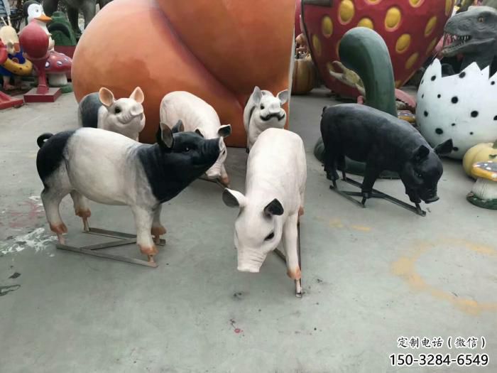 公園野豬雕塑，噴砂發(fā)光雕塑，鑄銅工藝