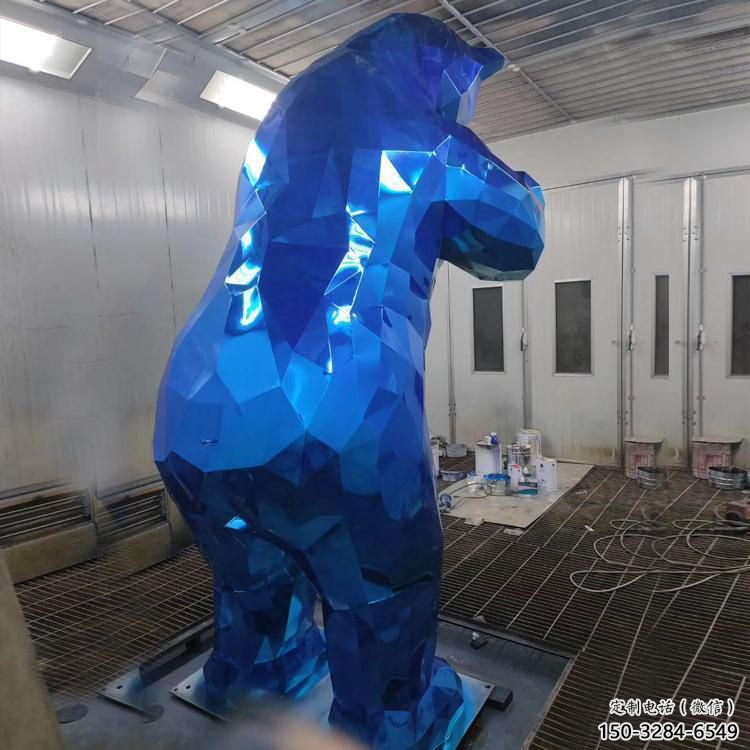 售樓部狗熊雕塑，噴砂發光雕塑，彩繪題材