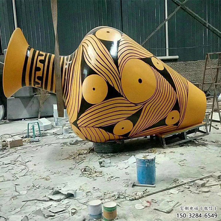 街頭花瓶雕塑 大型別墅區雕塑 鋼管瓶子雕塑