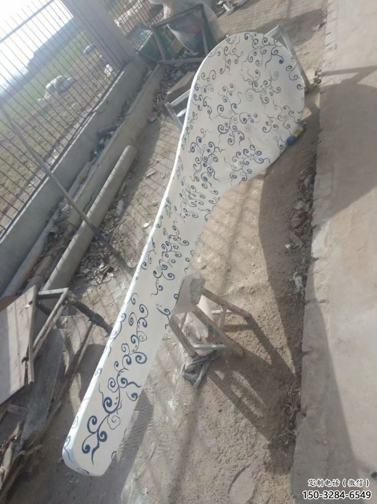 大門口湯匙雕塑 發(fā)光公園雕塑 仿真勺子雕塑