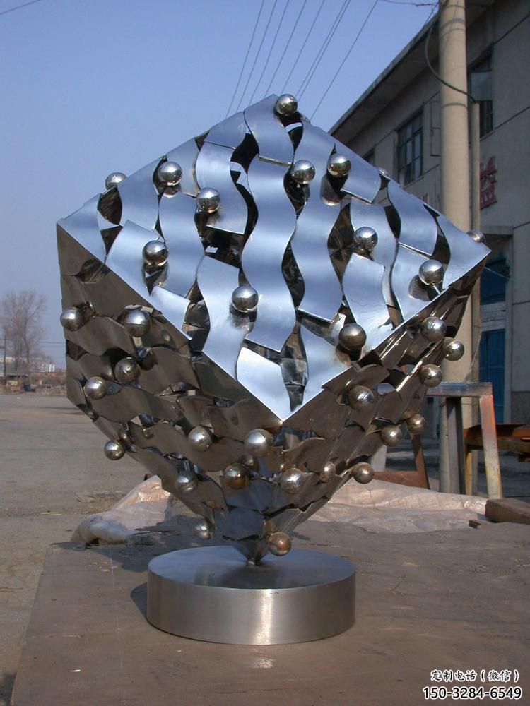 戶外立方體雕塑 噴漆幾何體雕塑 燈光雕塑