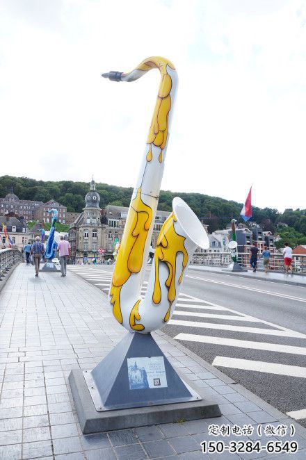 大型商場薩克斯雕塑 仿真樂器雕塑 鏡面西方樂隊雕塑