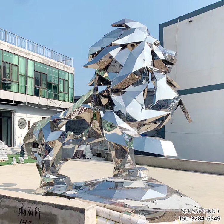 獅子雕塑服務(wù)商，景觀雕塑，不銹鋼獅子雕塑選定