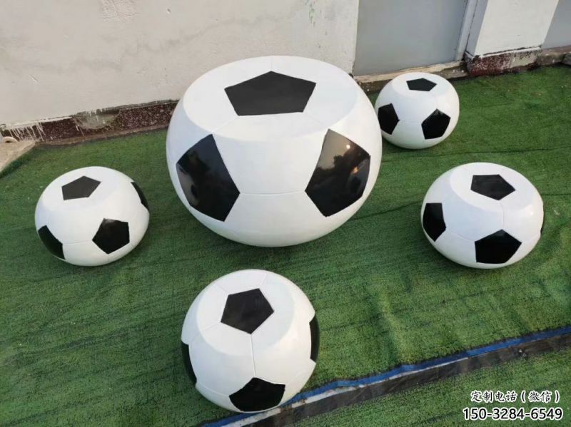 足球坐凳雕塑,仿真藝術(shù)形態(tài)，玻璃鋼坐凳雕塑類型