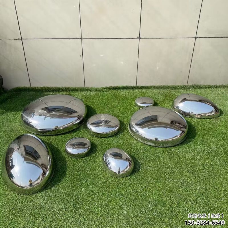 切面鵝卵石雕塑