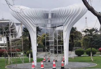 精神堡壘雕塑，折紙藝術形式，城市景觀建筑雕塑