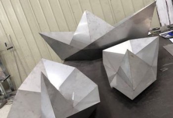 紙船雕塑承接，鋼管組合，室外折紙船雕塑特供
