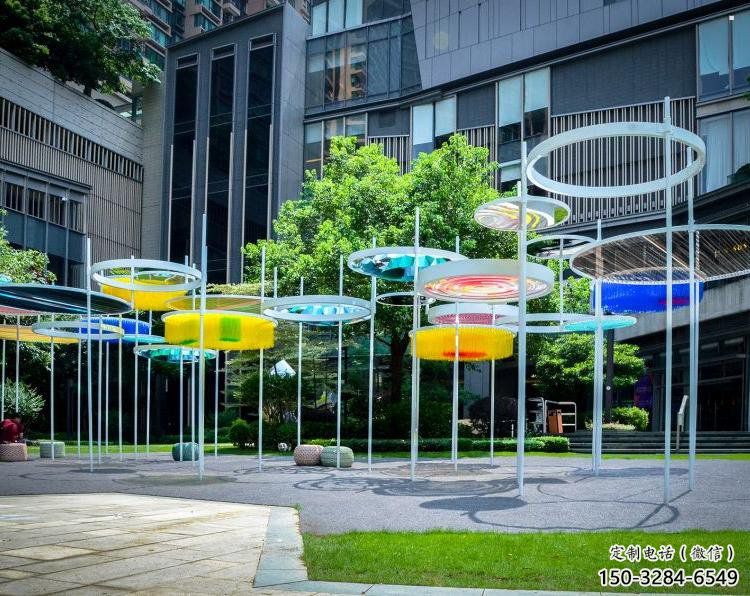 傘樹雕塑供應(yīng)，圓雕體系，景觀鏤空傘樹雕塑制作