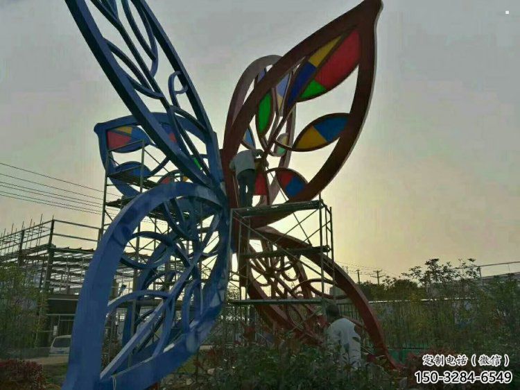 燈光樹(shù)葉景觀雕塑，小區(qū)雕塑，景觀燈光樹(shù)葉雕塑提供