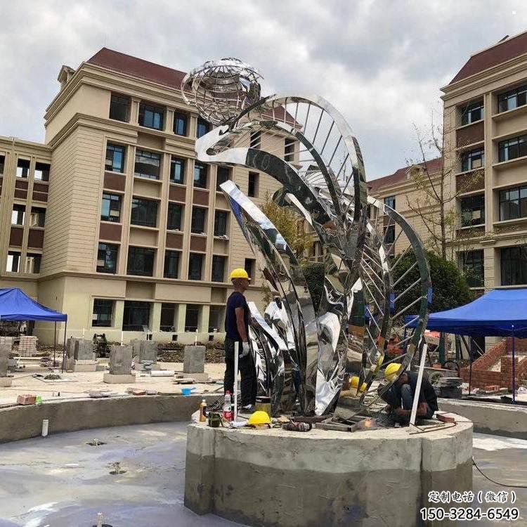 鏡面樹(shù)葉雕塑點(diǎn)擊，陸地?cái)[件，不銹鋼鏡面樹(shù)葉雕塑預(yù)定