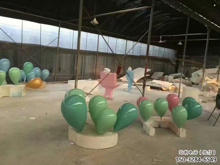 氣球樹雕塑廠家，彩繪構(gòu)件，玻璃鋼氣球樹雕塑供應(yīng)