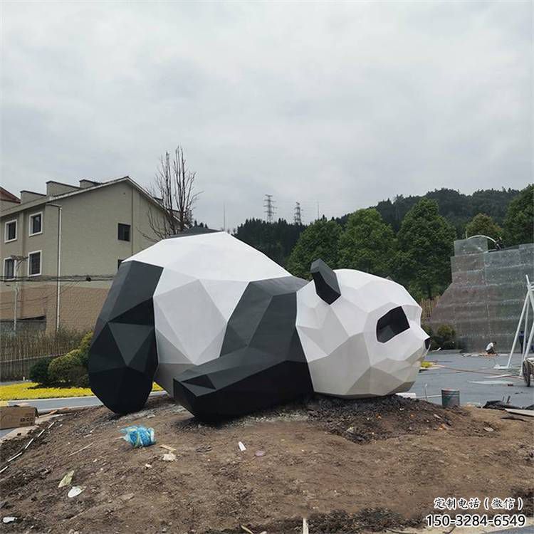 鍛鋼熊貓雕塑選用,小區(qū)擺件,大型切面熊貓雕塑公司 鍛鋼熊貓雕塑選用,小區(qū)擺件,大型切面熊貓雕塑公司