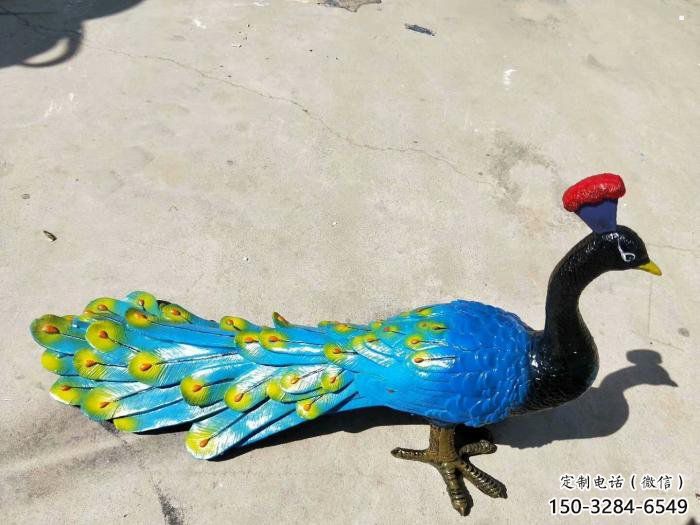 河源彩繪孔雀雕塑制作選用，景區案例，動物美陳雕塑