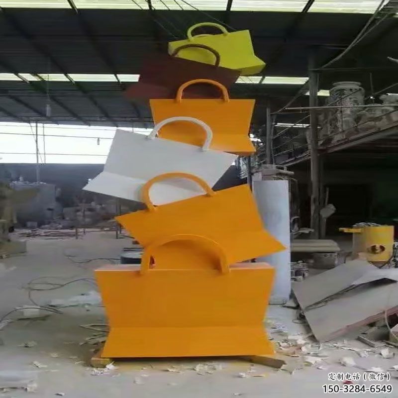 清水河烤漆挎包雕塑制造商，室外軟裝，景觀挎包雕塑制作