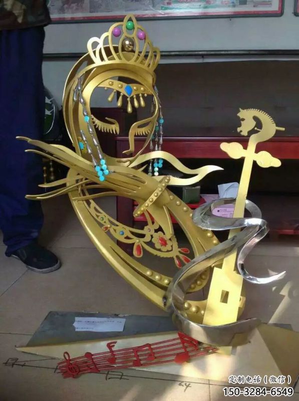 太原公園臉譜雕塑