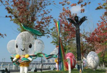 遂寧戶外鏤空卡通雕塑供應，花園小品，鐵藝卡通雕塑展品